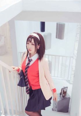 比基尼美女模特写真图片尺寸_BD国语免费高清观看