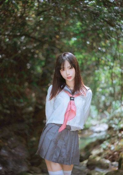 女人穿开裆裤野战_剧情片在线观看高清